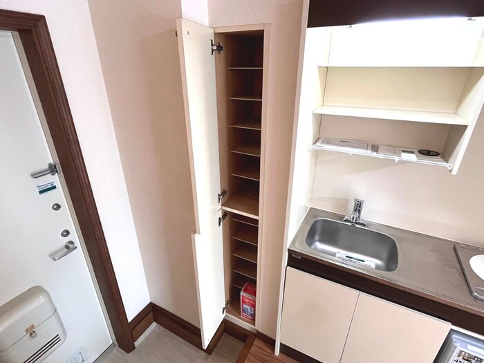 物件内観写真15　(靴箱)