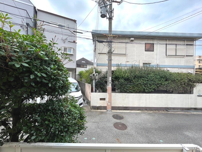 物件内観写真18　(室内からの展望)