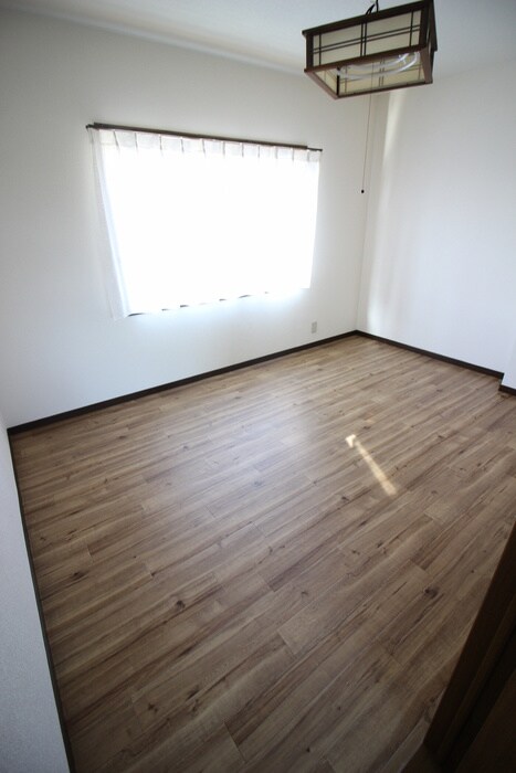 物件内観写真10　(居室)