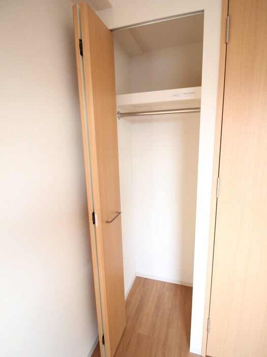 物件内観写真12　(収納)