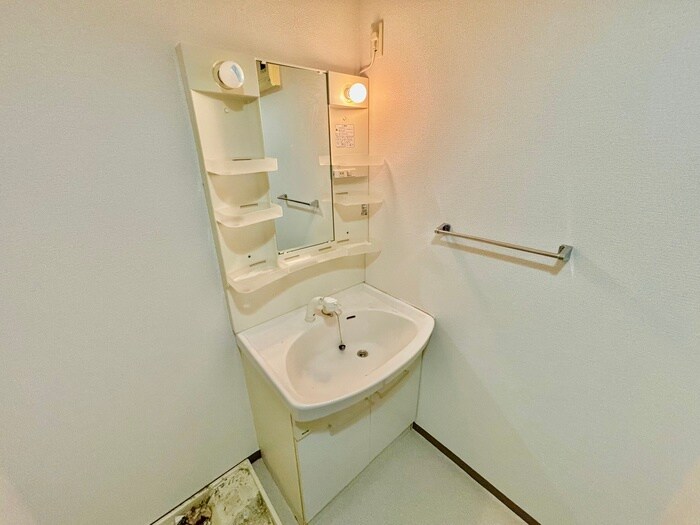 物件内観写真12　(洗面)