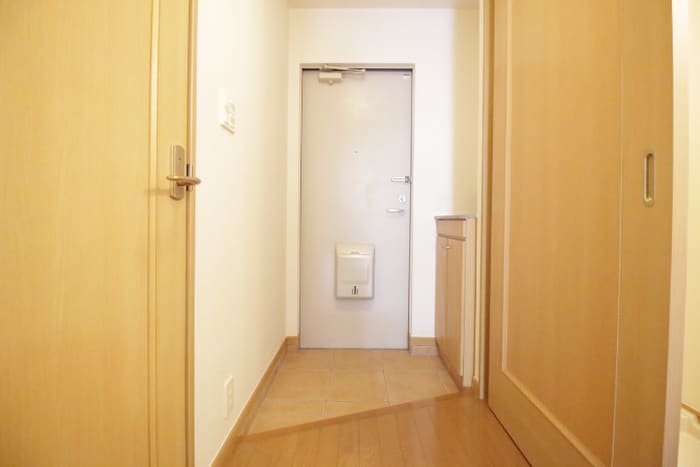 物件内観写真15　(玄関)