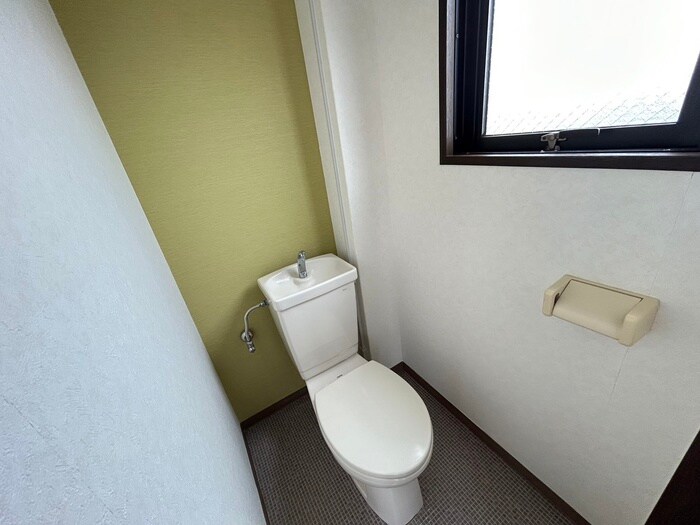 物件内観写真10　(トイレ)