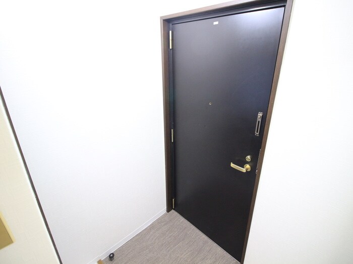 物件内観写真17　(玄関)