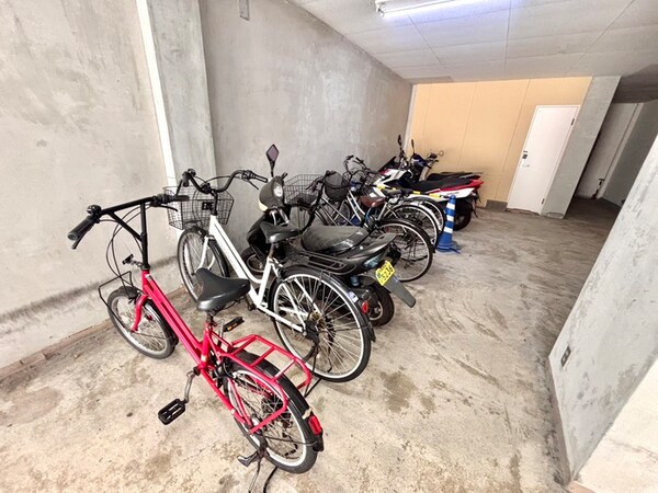 駐輪場
