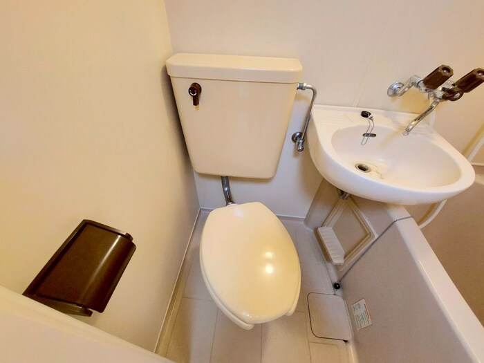 物件内観写真11　(トイレ)