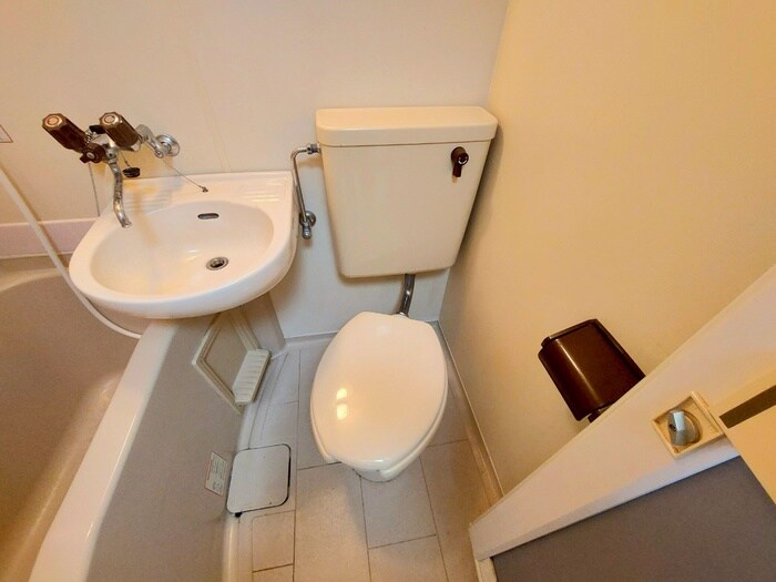 物件内観写真11　(トイレ)