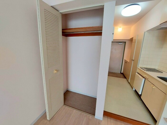 物件内観写真12　(収納)