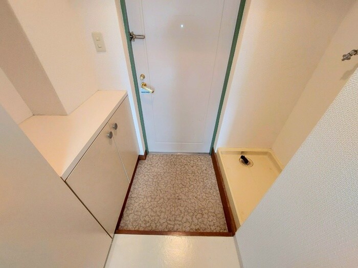 物件内観写真14　(玄関)