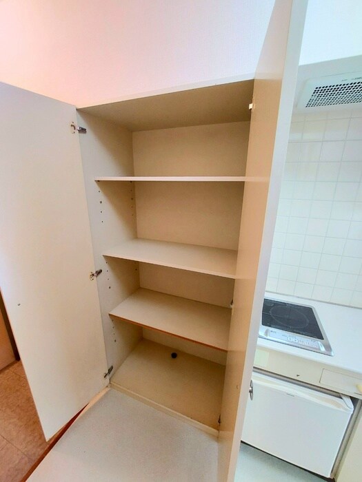 物件内観写真22　(収納)