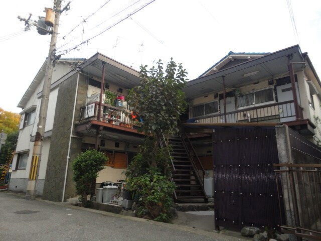 富松荘の物件外観写真