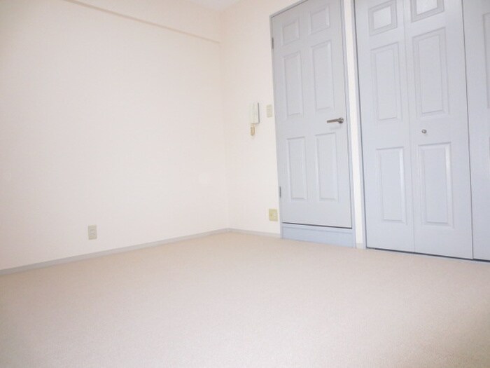 物件内観写真18　(居室)