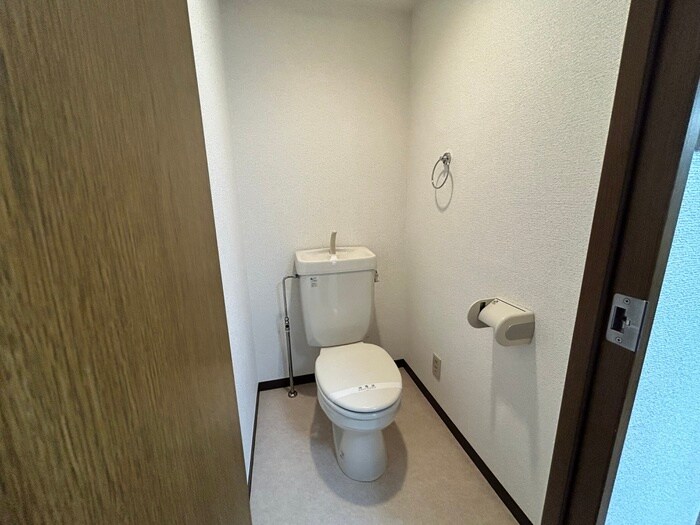 物件内観写真11　(トイレ)