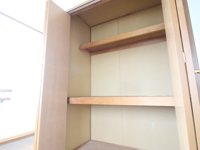 物件内観写真12　(収納)