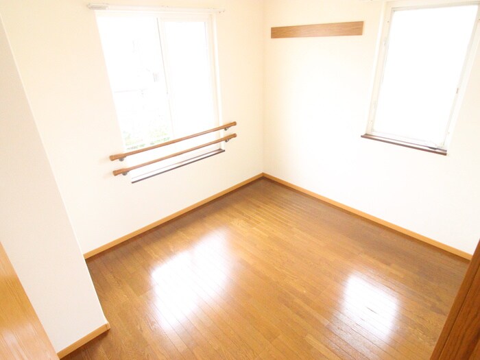 物件内観写真13　(居室)