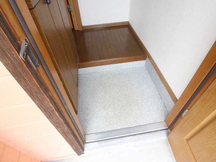 物件内観写真21　(玄関)