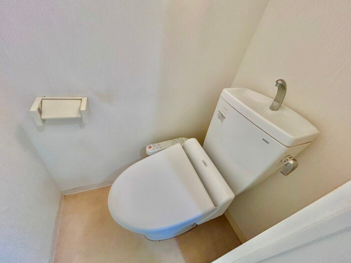 物件内観写真14　(トイレ)