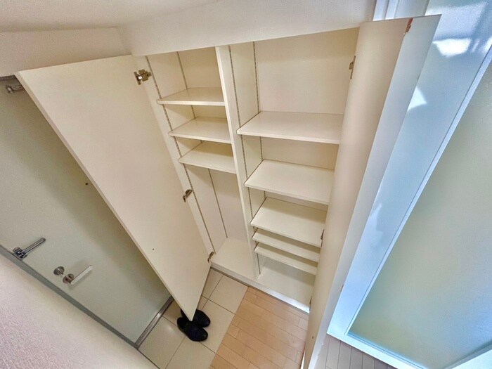 物件内観写真17　(靴箱)