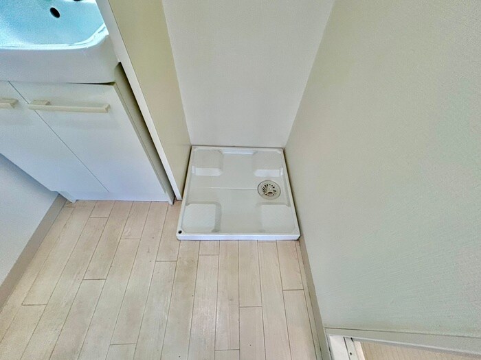 物件内観写真18　(洗濯機置場)