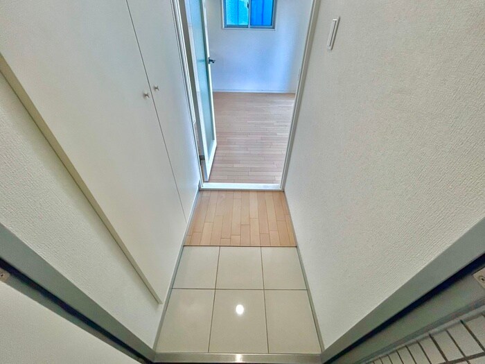 物件内観写真19　(玄関)