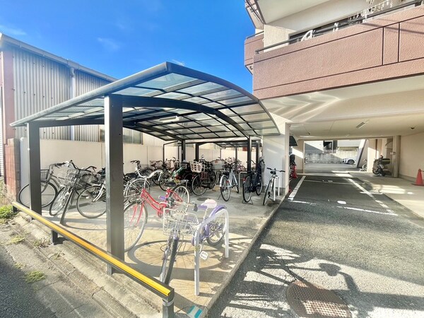 駐輪場