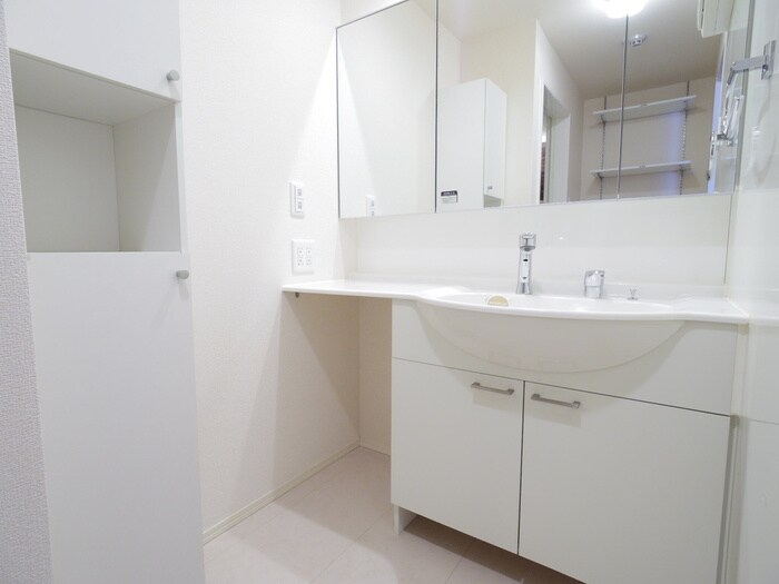 物件内観写真12　(洗面)