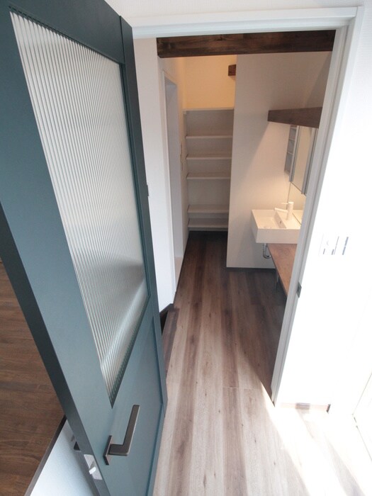 物件内観写真16　(廊下)