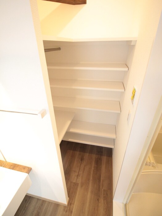 物件内観写真20　(収納)