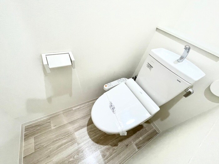 物件内観写真12　(トイレ)