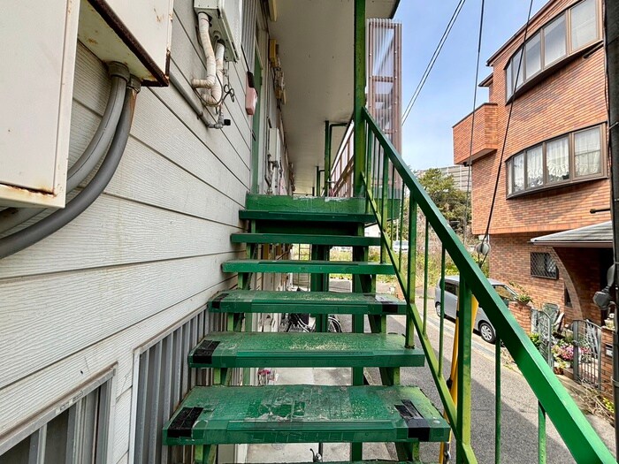 物件外観写真4　(エントランス部分)