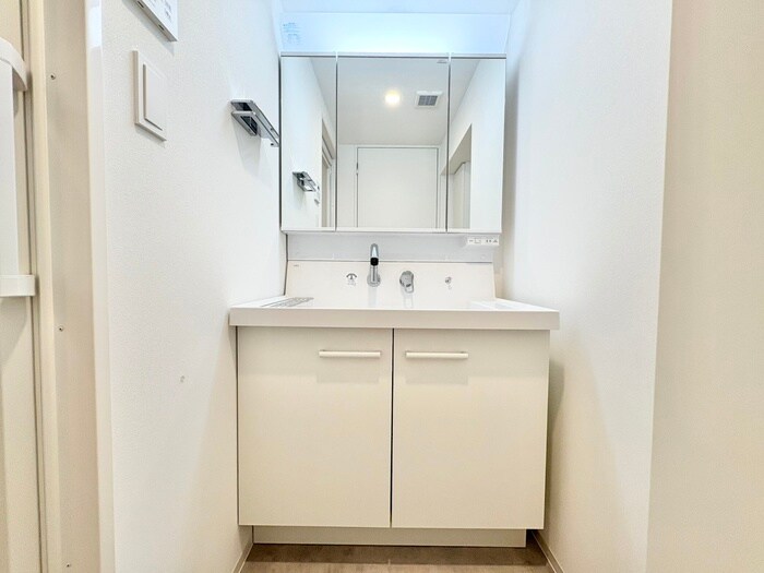 物件内観写真11　(洗面)