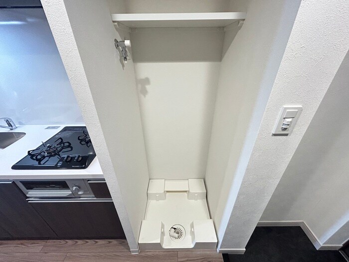 物件内観写真12　(洗濯機置場)