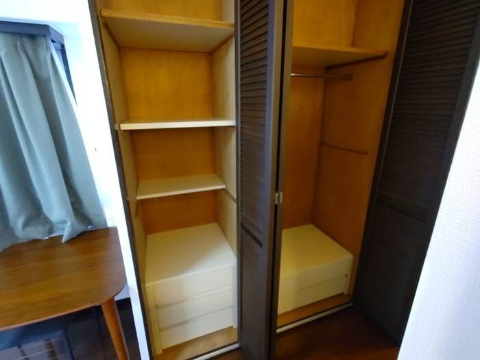 物件内観写真16　(収納)