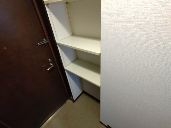 物件内観写真18　(靴箱)