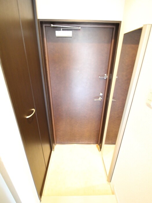 物件内観写真21　(玄関)