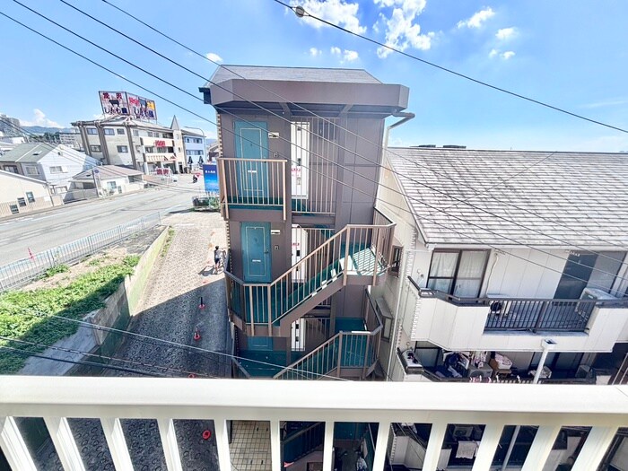 物件内観写真22　(室内からの展望)