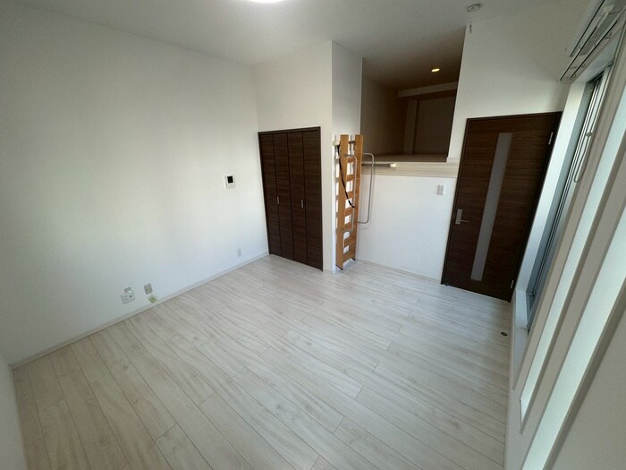 物件内観写真8　(居室)