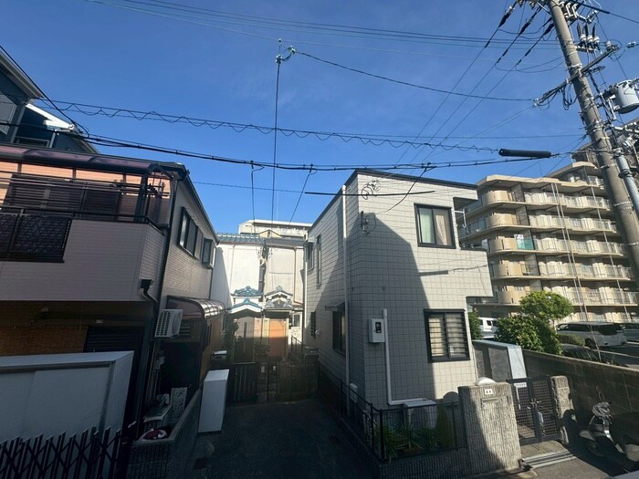 物件内観写真18　(室内からの展望)