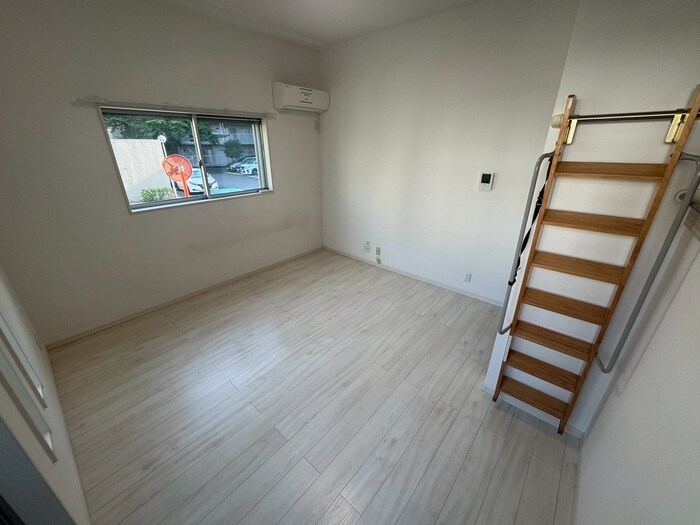 物件内観写真22　(居室)