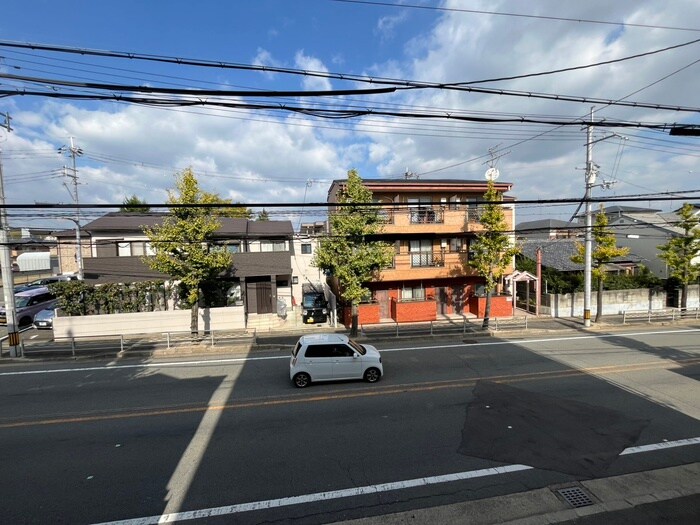 物件内観写真17　(室内からの展望)