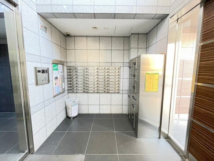 物件外観写真4　(建物設備)