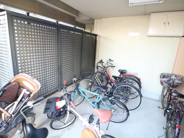 駐輪場