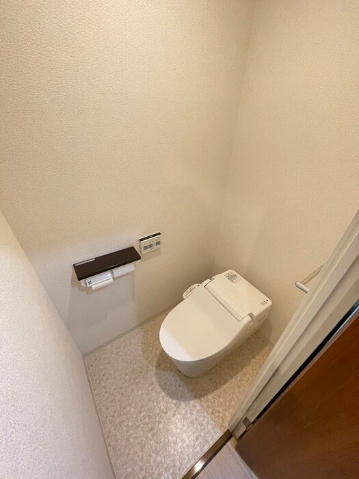 物件内観写真9　(トイレ)