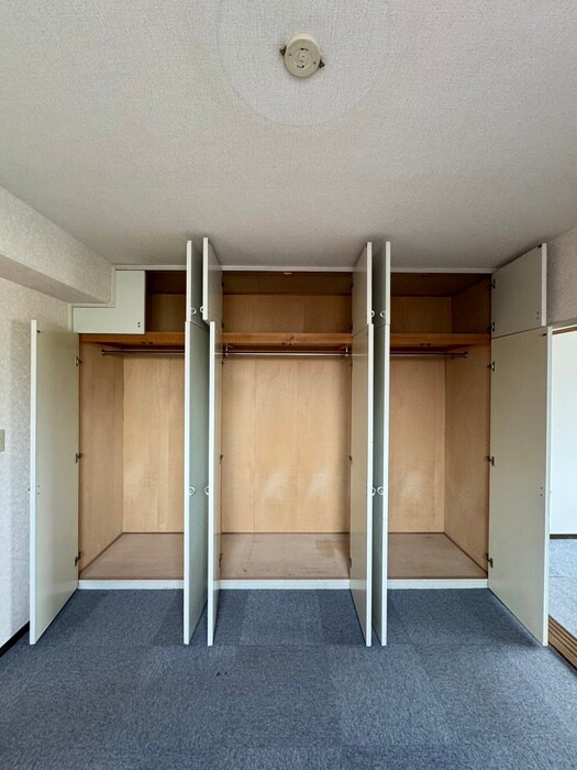 物件内観写真10　(収納)