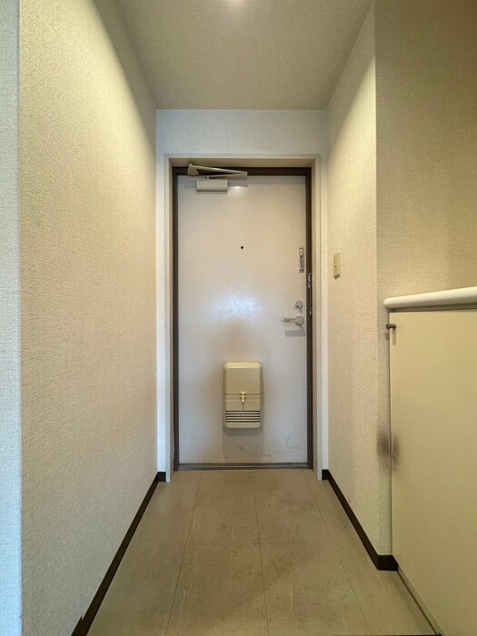 物件内観写真14　(玄関)