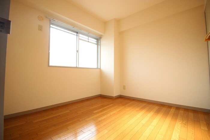 物件内観写真13　(居室)