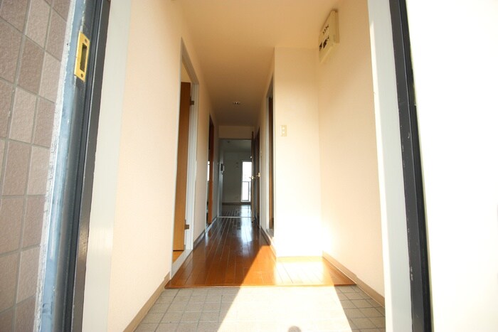 物件内観写真21　(廊下)