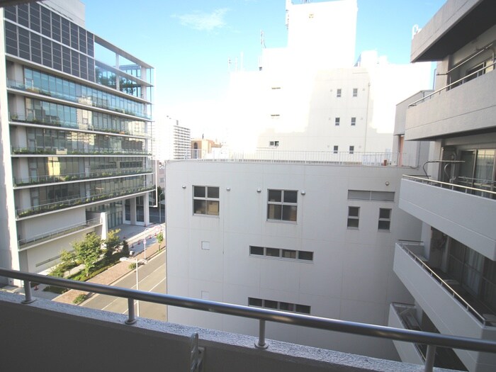 物件内観写真21　(室内からの展望)