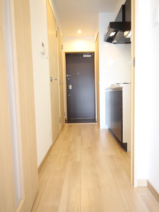 物件内観写真8　(廊下)