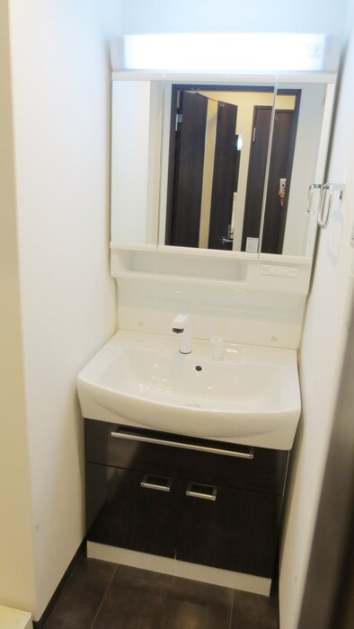 物件内観写真9　(洗面)